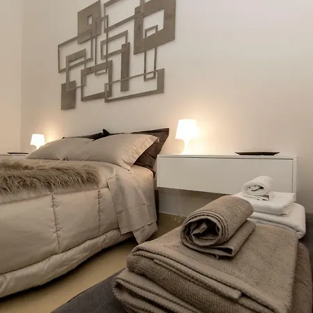 Etnart Gallery House Apartment Catania