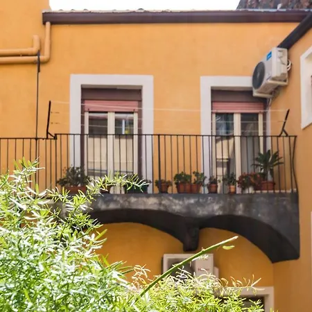 Etnart Gallery House * Catania